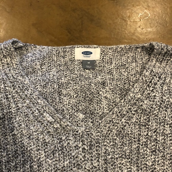 V-neck sweater - Picture 2 of 2